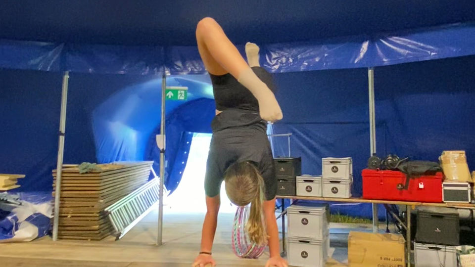 Handstand